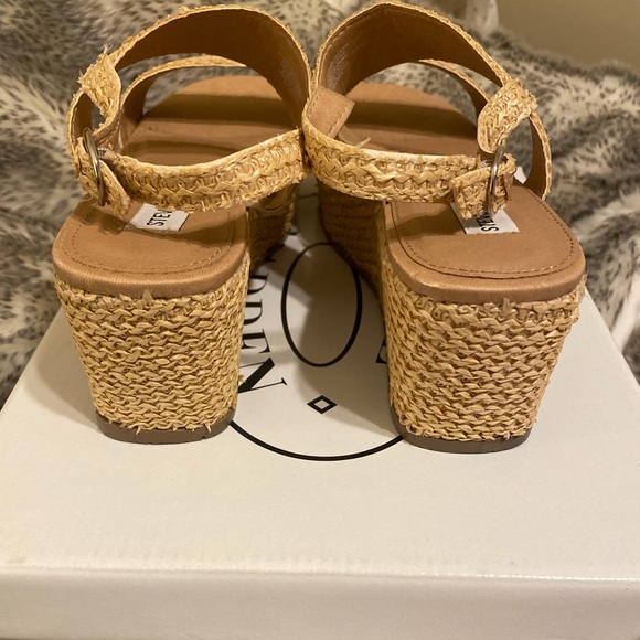 Steve Madden Womens platform sandals - Picture 3 of 5